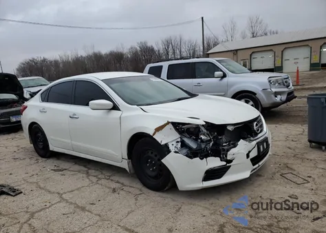 2016 Nissan Altima 2.5 from USA, damaged, VIN 1N4AL3APXGC184483